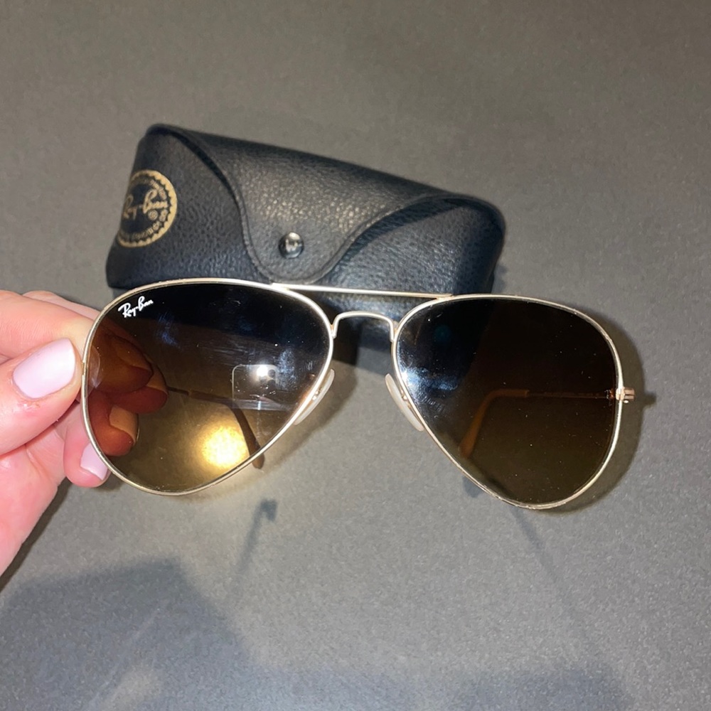 Ray Ban Gold Aviators - Large Metal